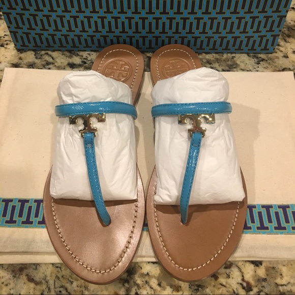 Tory Burch Shoes - Tory Burch T-logo flat thong sandal/size 6